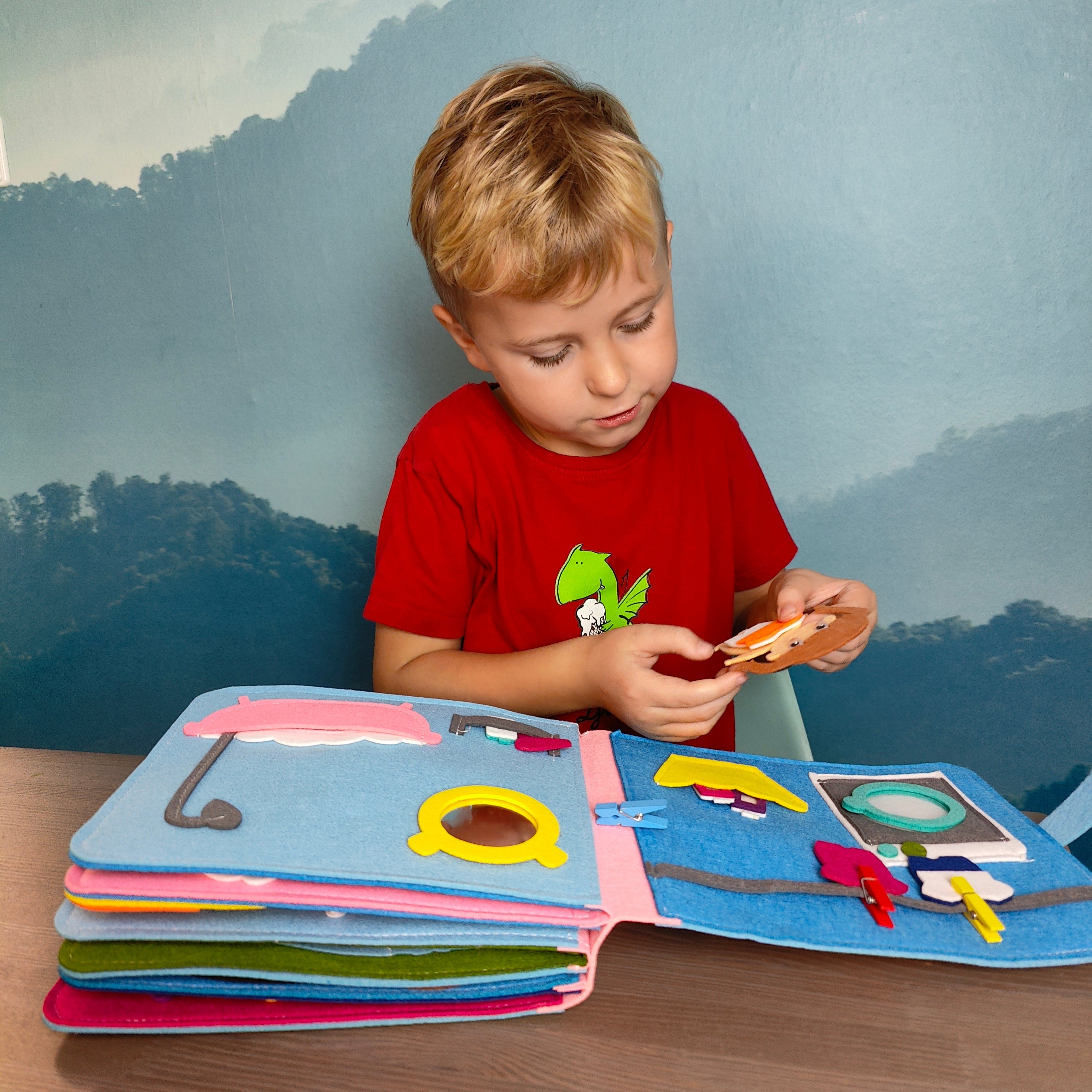 Montessori-verhalenboek van KiddoSpace