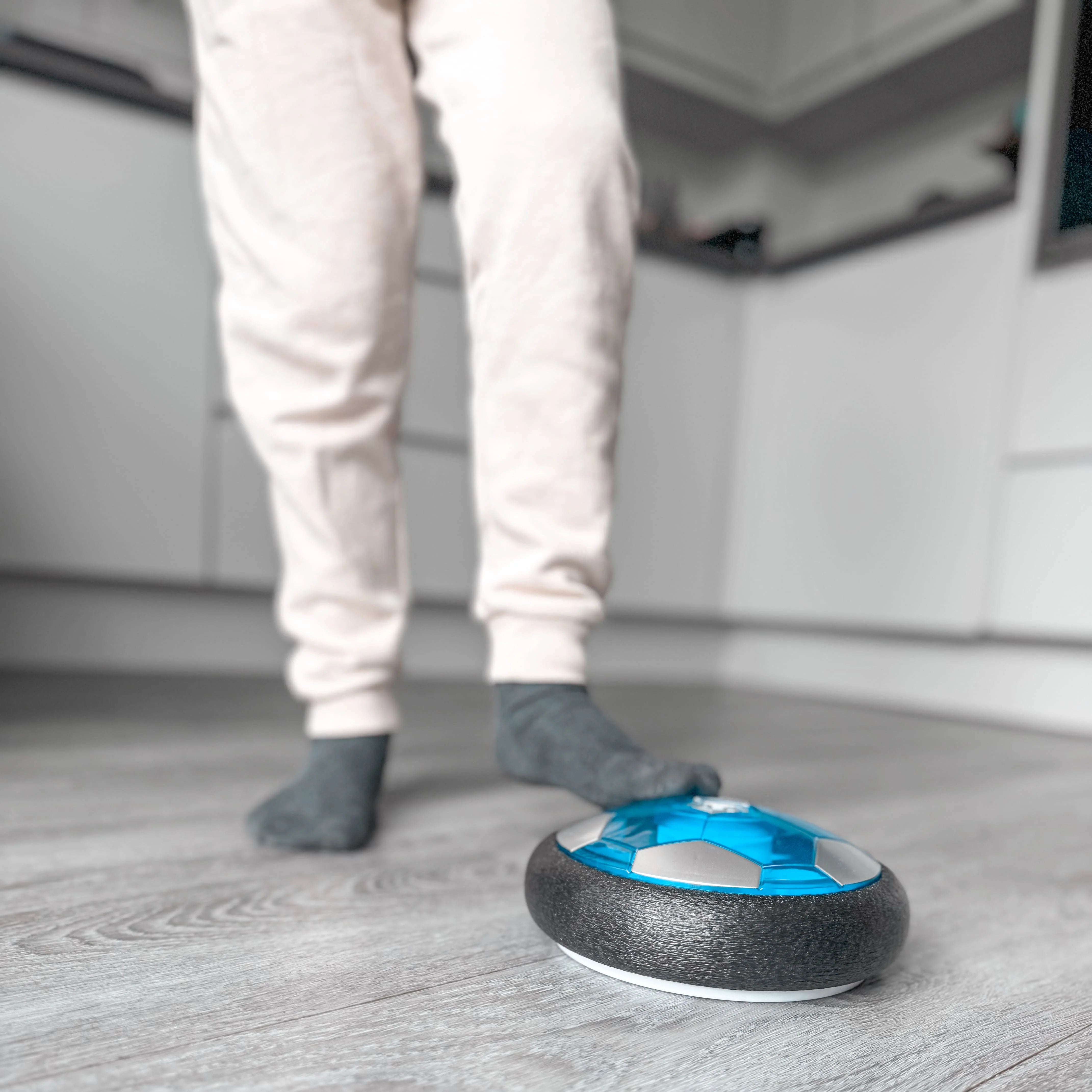 KiddoSpace™ - LED Hover Voetbal voor Kinderen