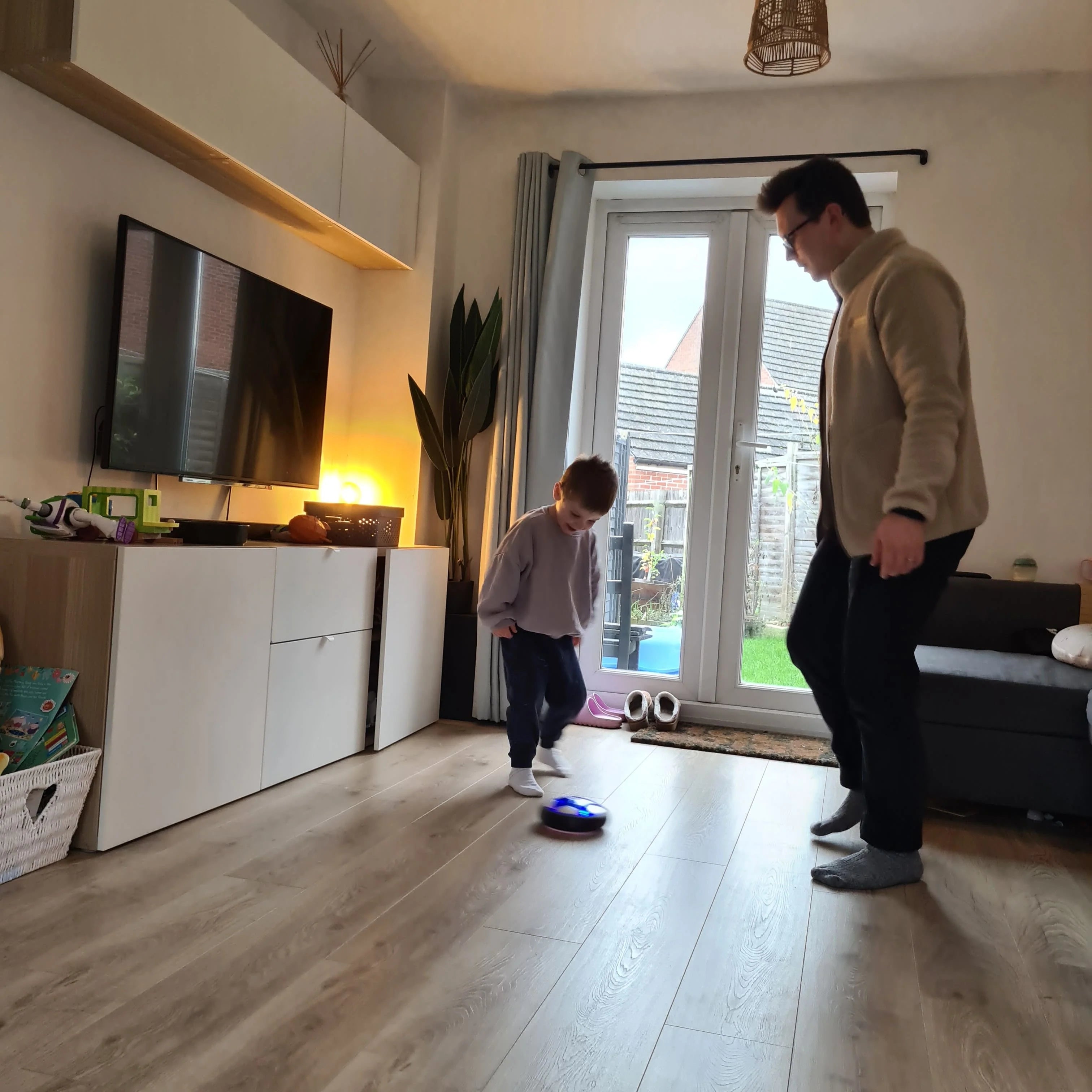 KiddoSpace™ - LED Hover Voetbal voor Kinderen