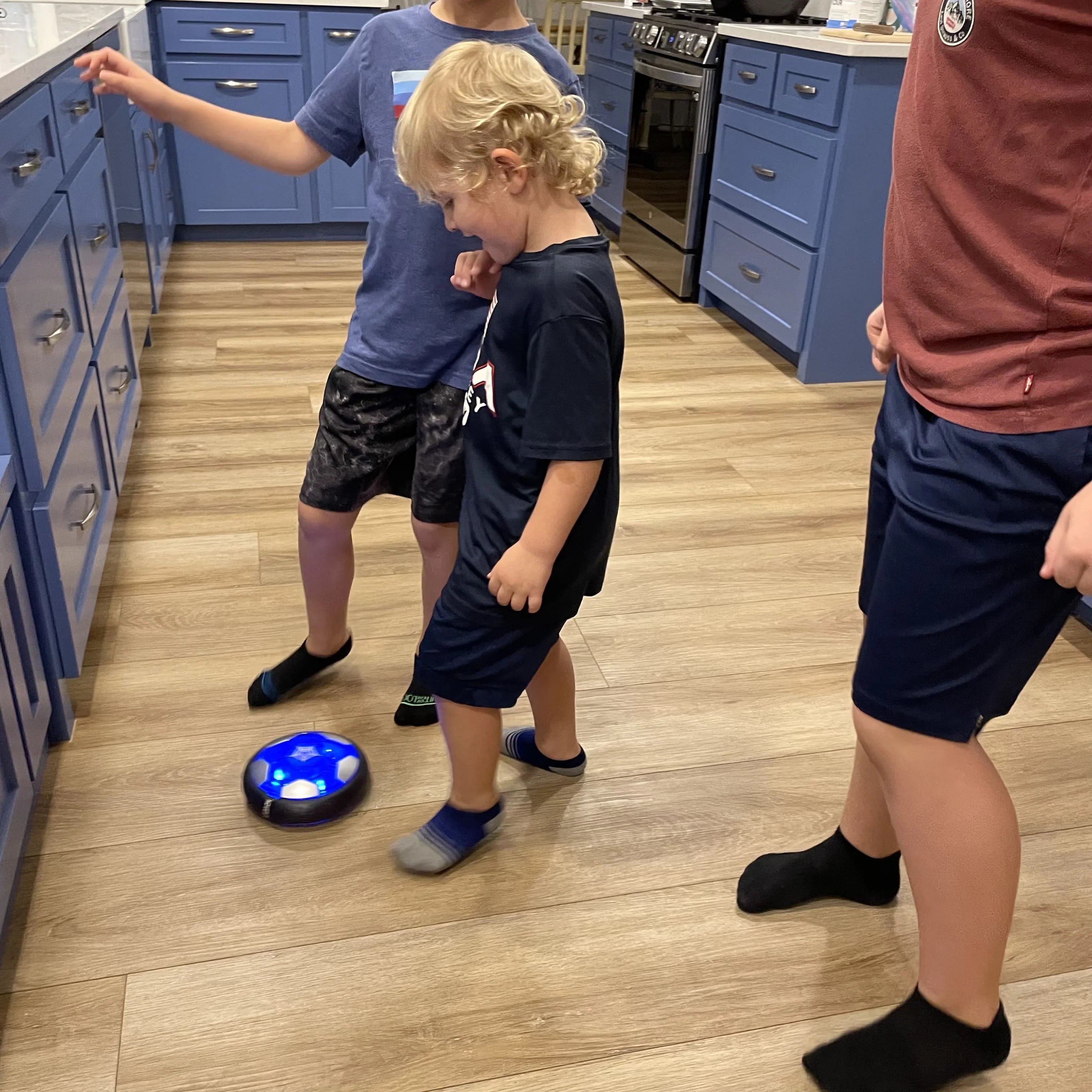 KiddoSpace™ - LED Hover Voetbal voor Kinderen
