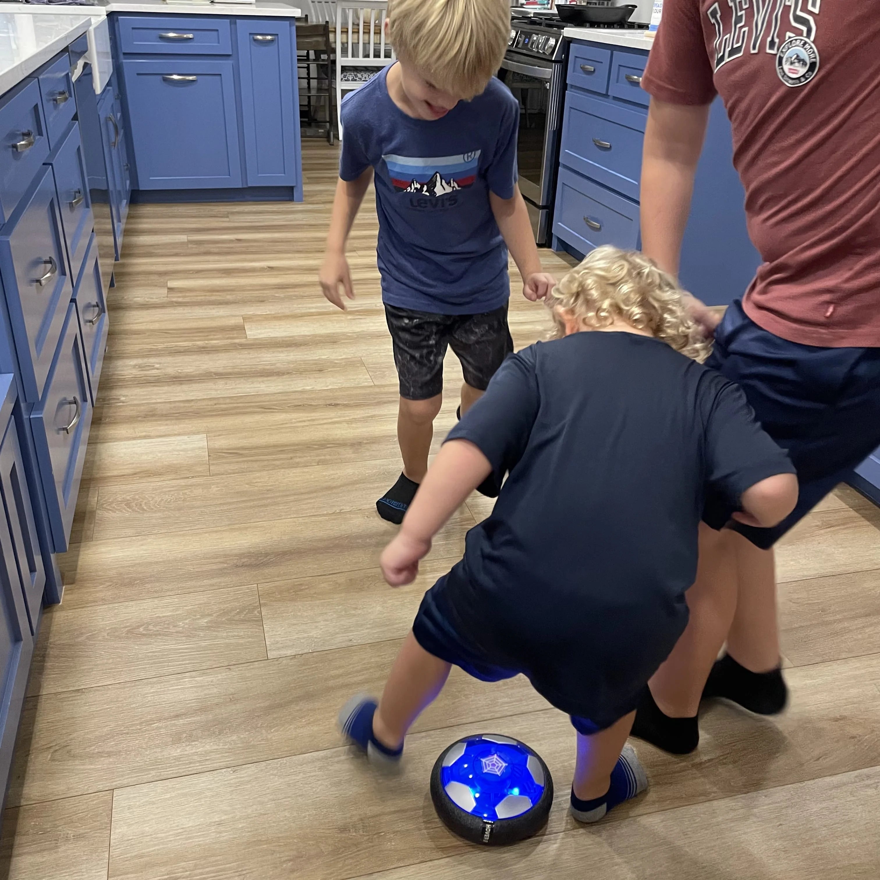 KiddoSpace™ - LED Hover Voetbal voor Kinderen